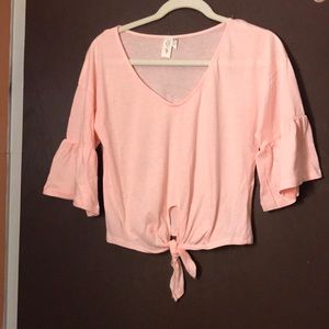 3/4 Bell SLV V-Neck Top w/tie